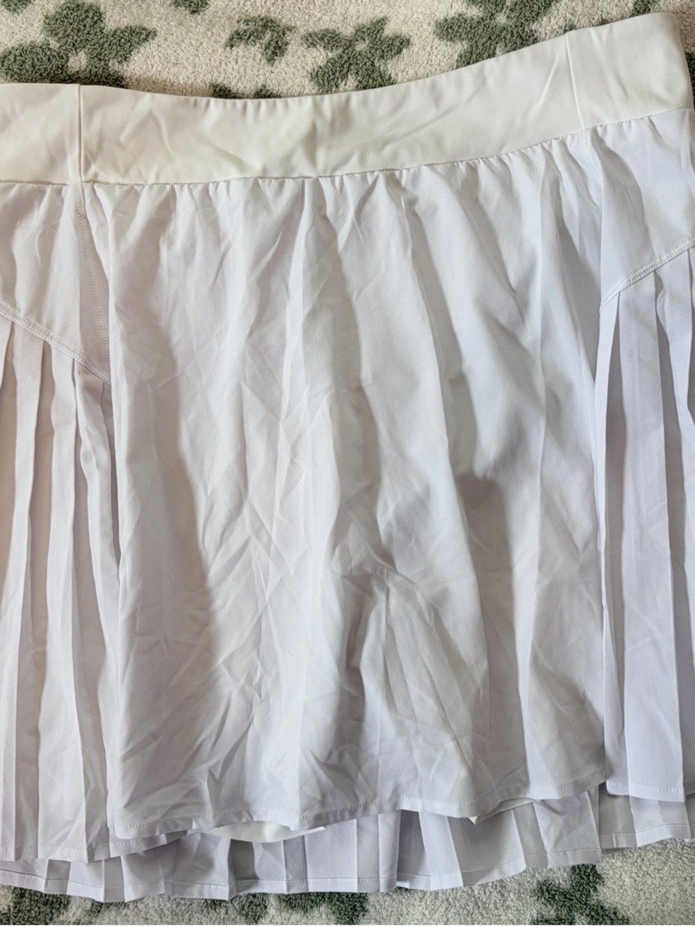 SPANX White Pleated Tennis Skort